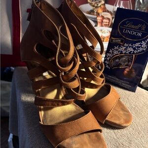 Cynthia Vincent Elegant Brown Strappy Sandals